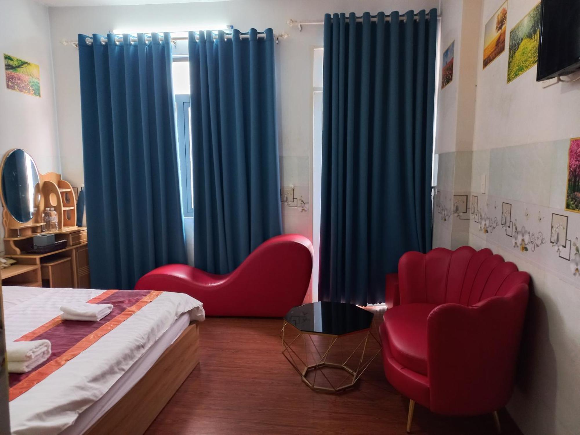 Khach San Nguyen Trung Love hotel Ho Chi Minh City