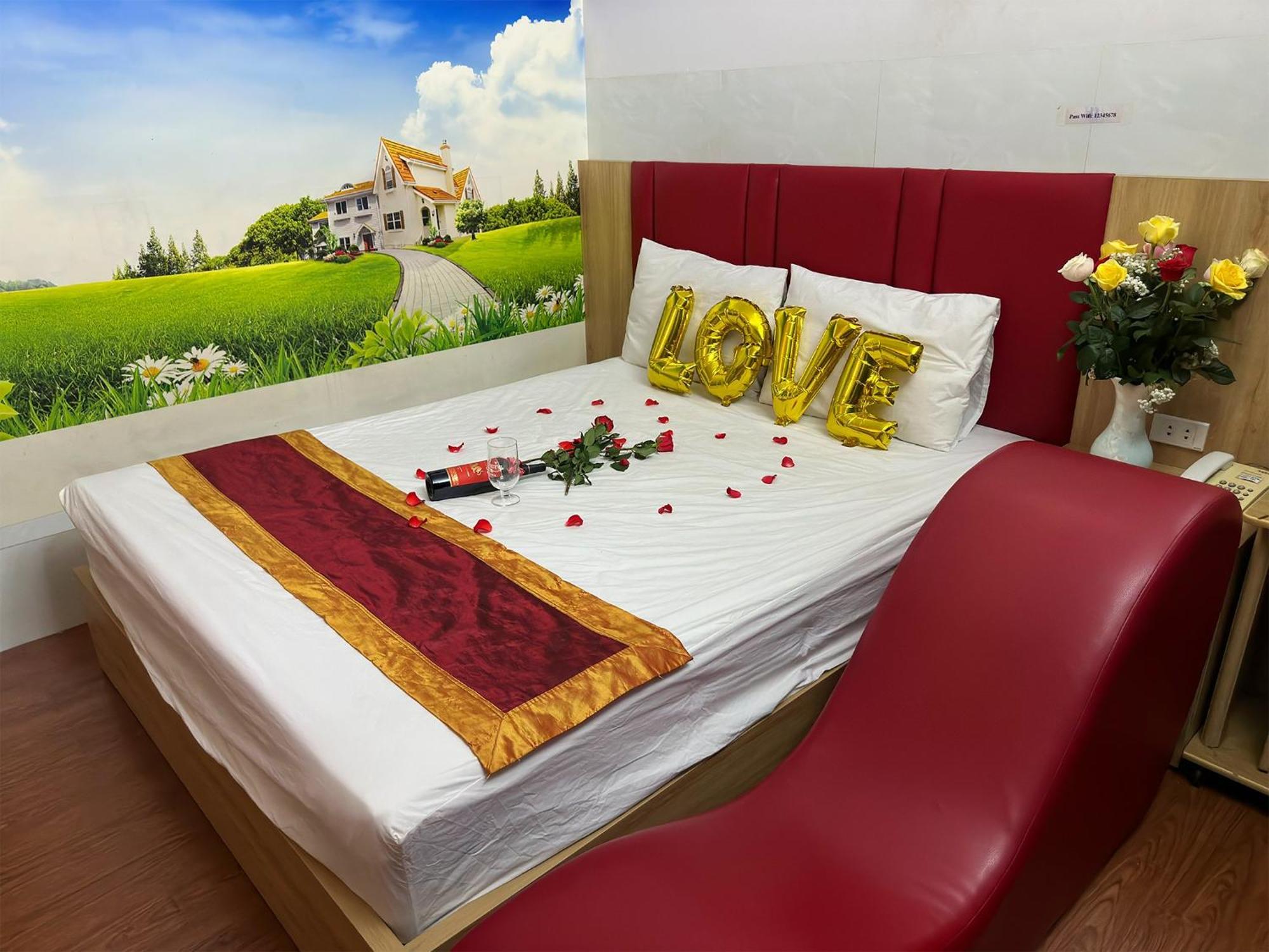 Khach San Nguyen Trung Love hotel Ho Chi Minh City