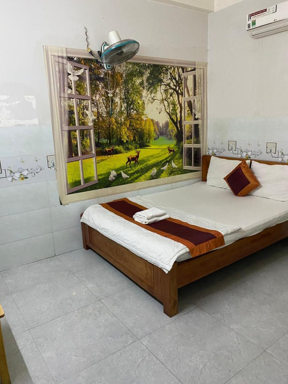 Khách sạn tình yêu Khach San Nguyen Trung