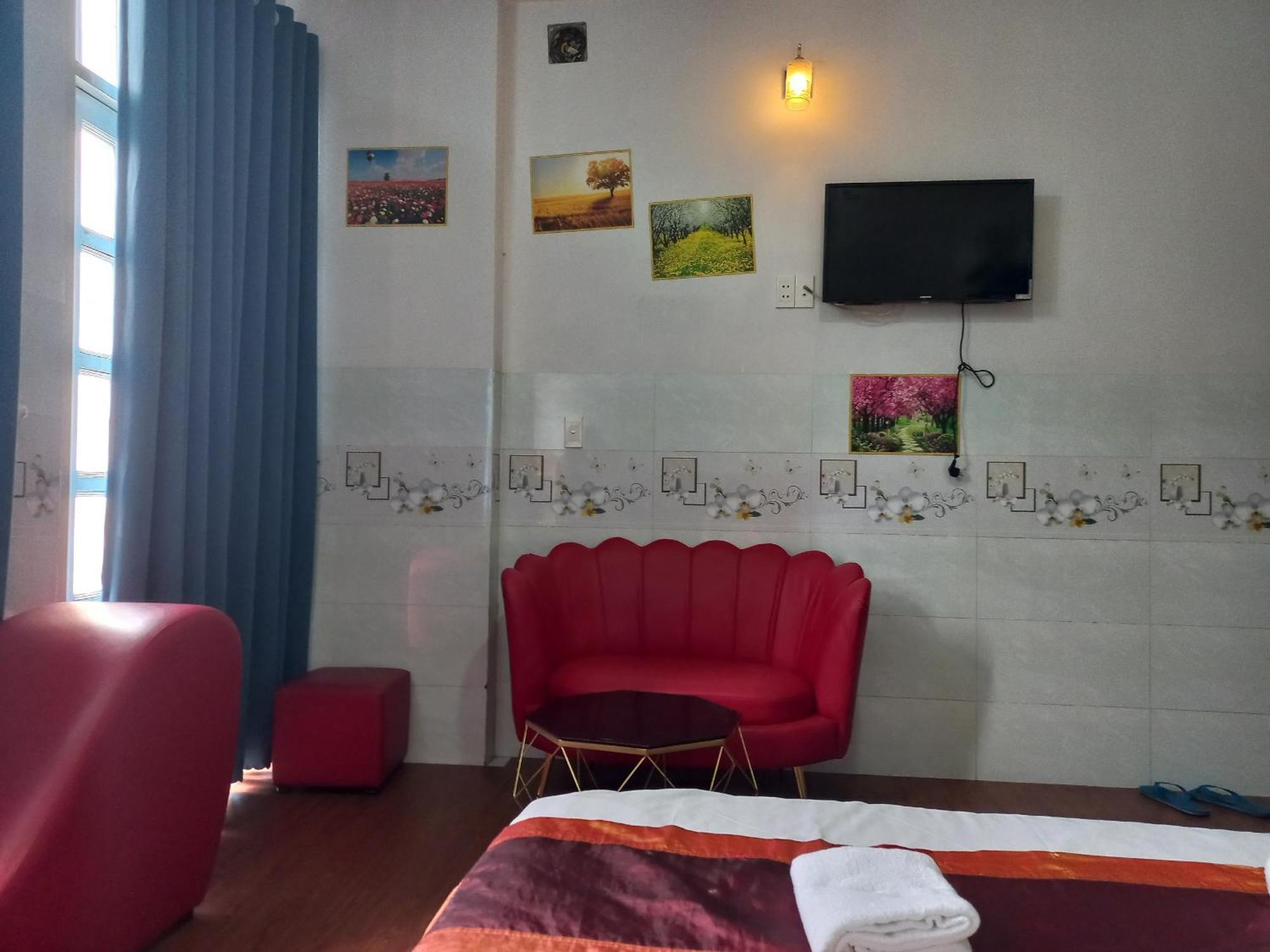 Khách sạn tình yêu Khach San Nguyen Trung